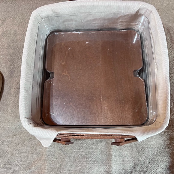 NIB Longaberger JW Heritage Series Cake Basket w/Liner, Protector, Riser, Lid - Picture 6 of 11